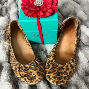 Leopard prints Tieks
